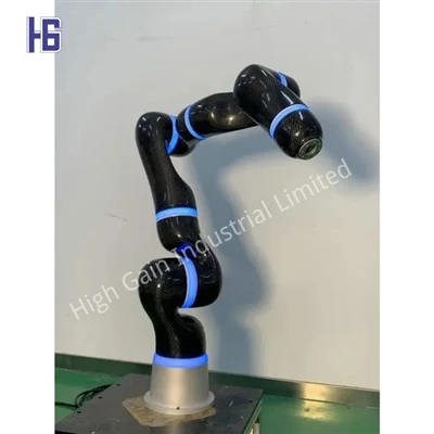 Anglies pluošto naudojimas robotų ginkluose